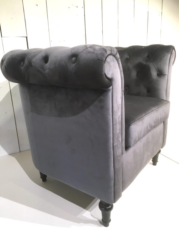 Chesterfield – Image 5